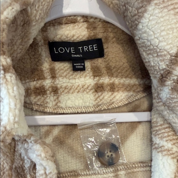 Plaid Button-Up Jacket - Picture 4 of 5